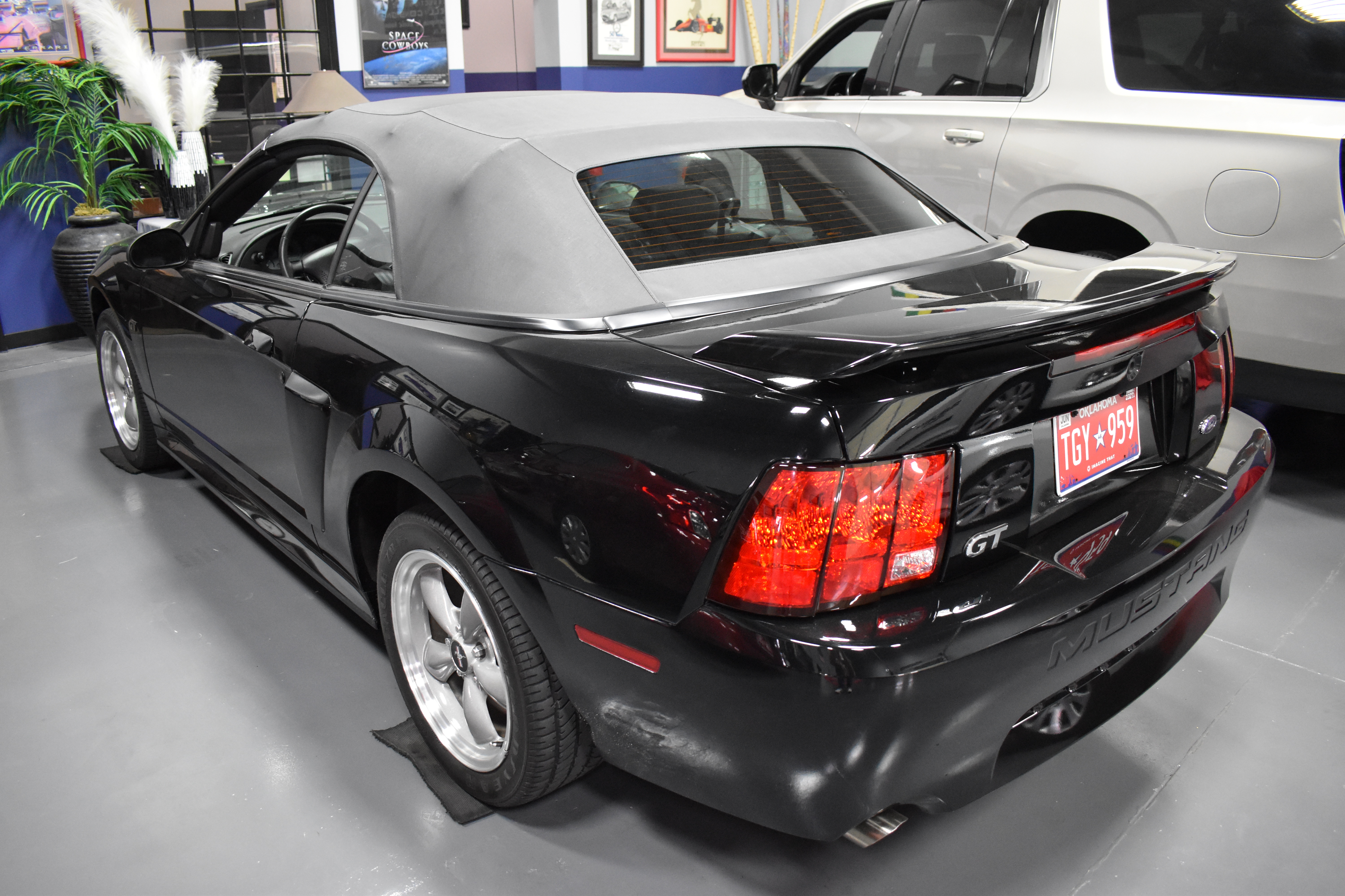 2002 Ford Mustang GT Deluxe - Photo 29