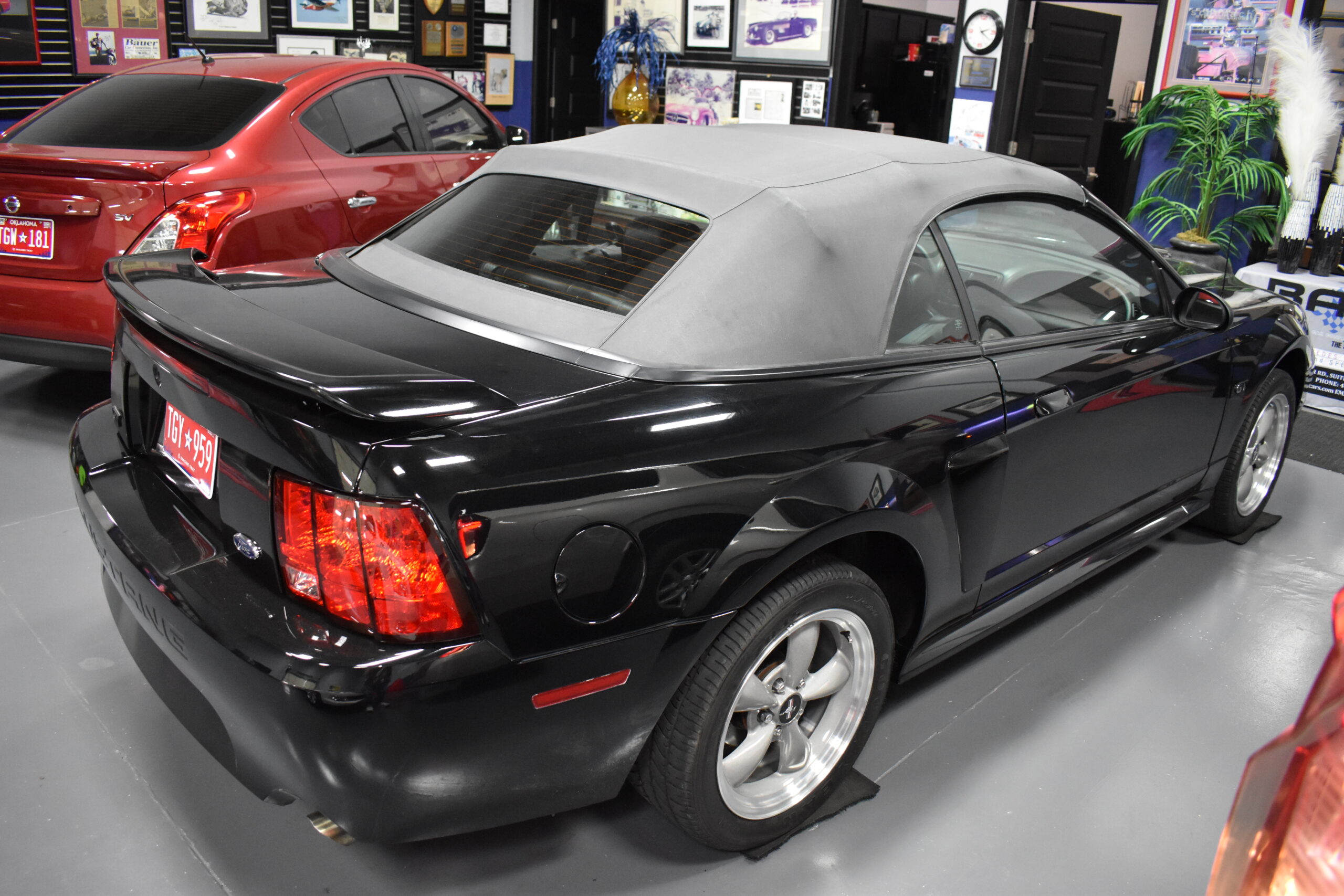 2002 Ford Mustang GT Deluxe - Photo 11