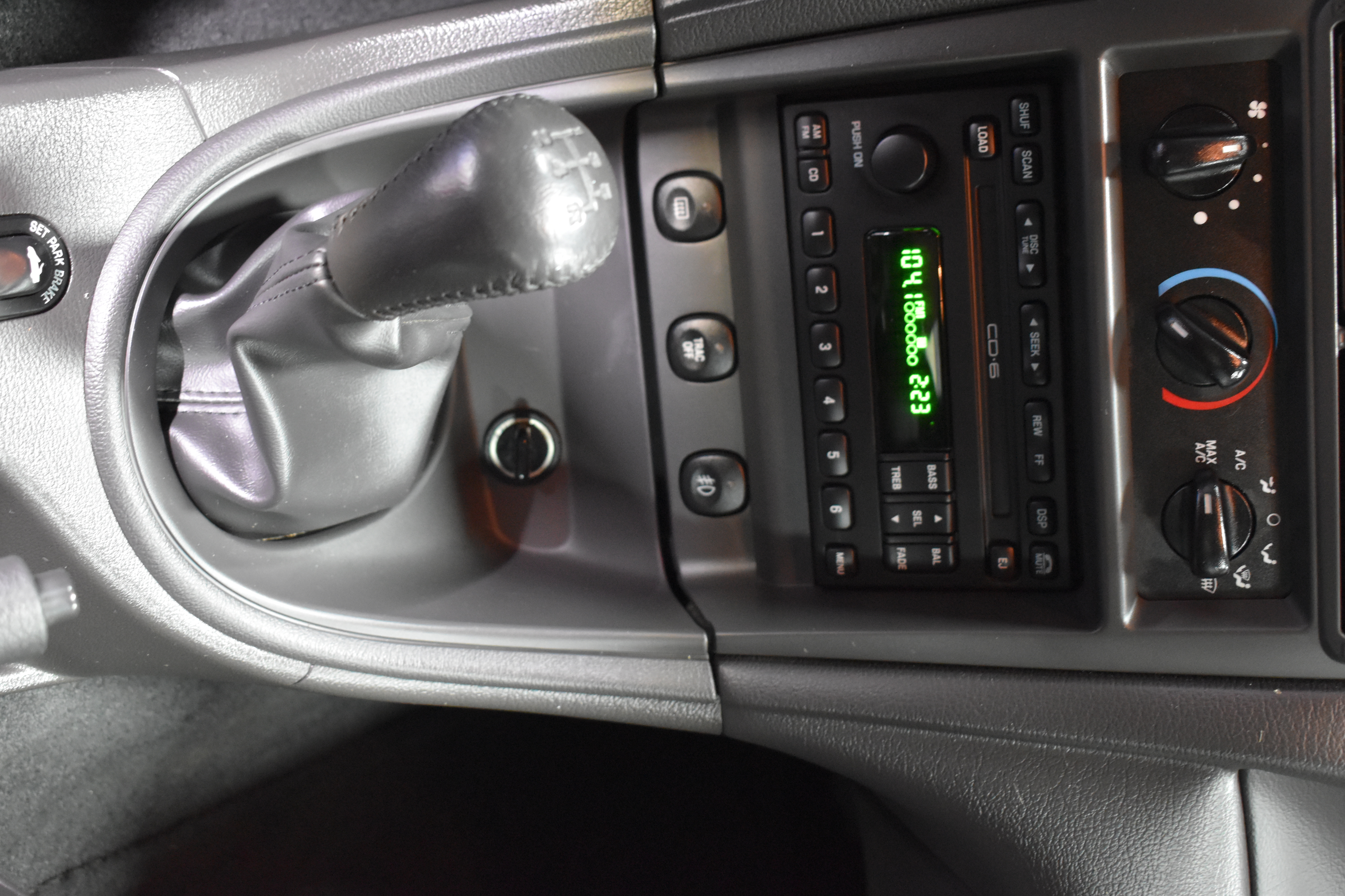 2002 Ford Mustang GT Deluxe - Photo 25