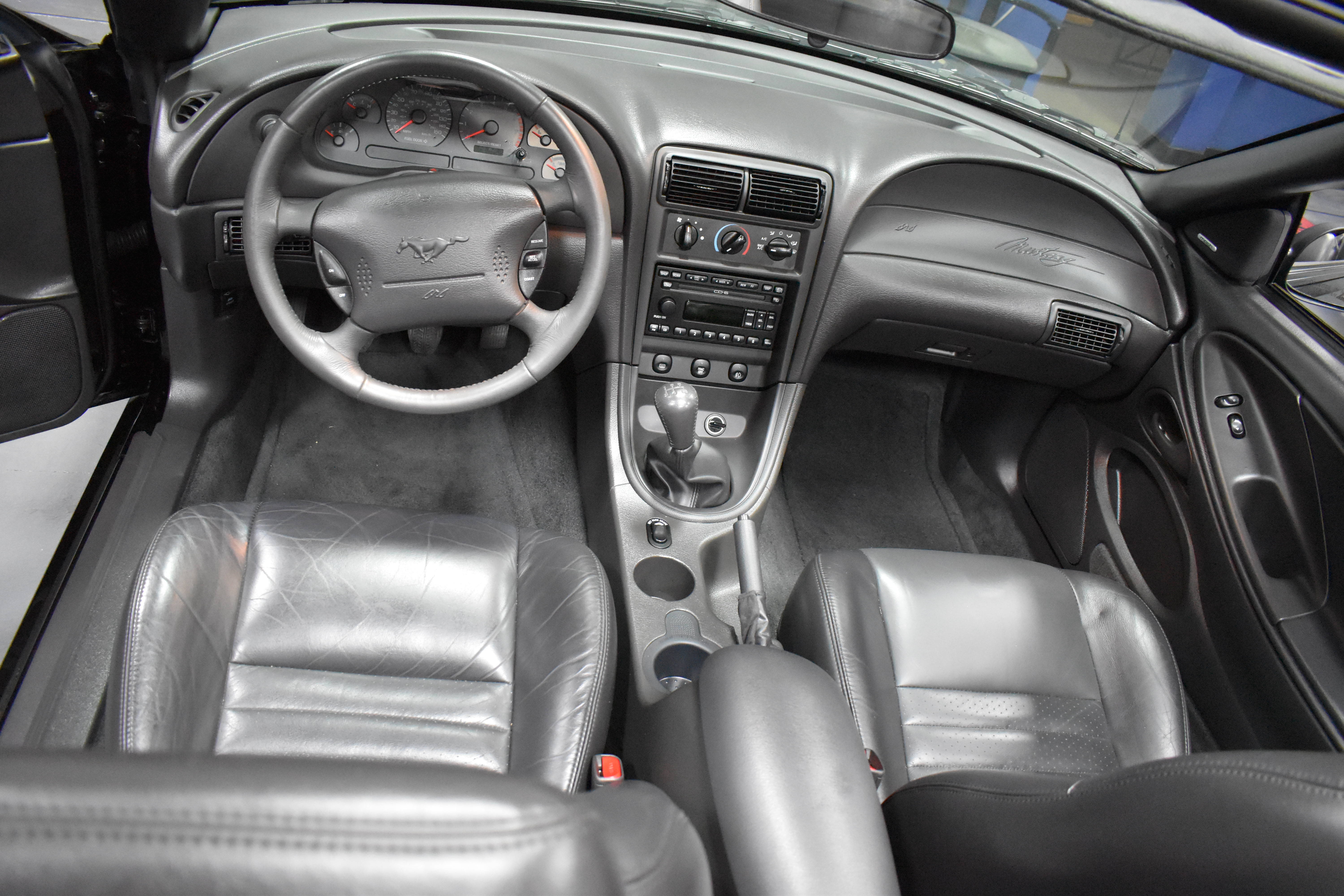 2002 Ford Mustang GT Deluxe - Photo 23